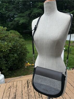 Vintage Calvin Klein Crossbody Saddle Bag in Black and Gray